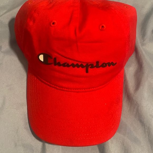 Champion,red,Medium and adjustable - Picture 1 of 2
